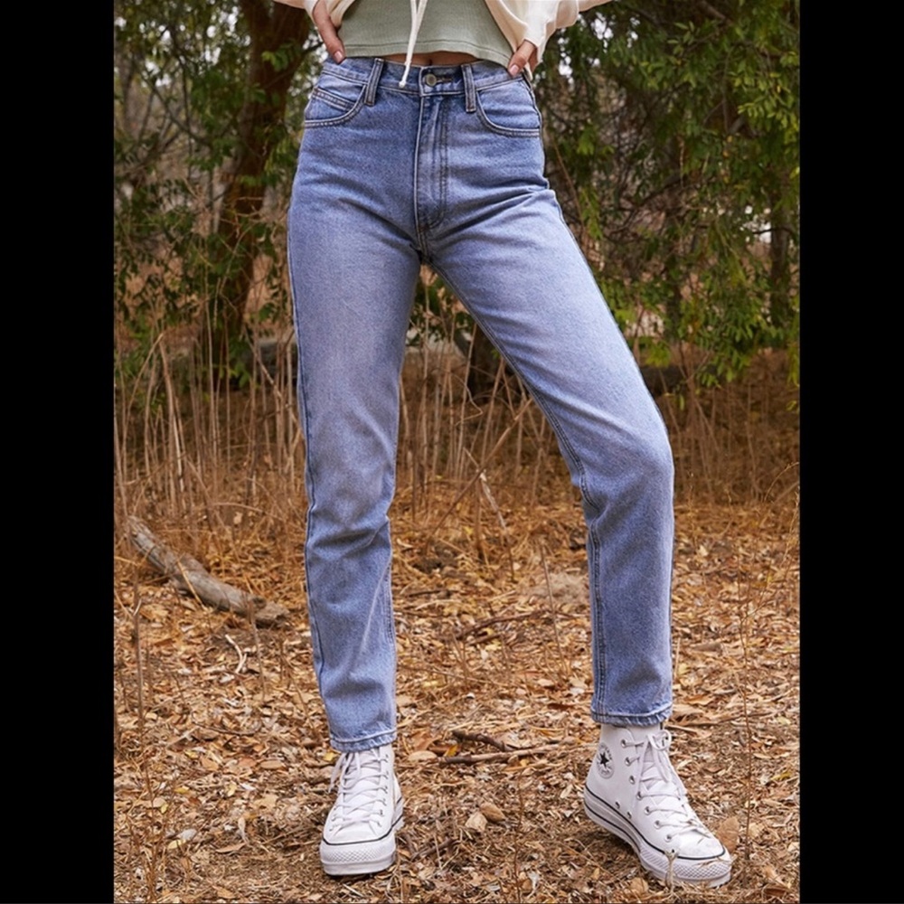 J. Galt / PacSun mom jeans faded high rise jeans size small / 28 waist
